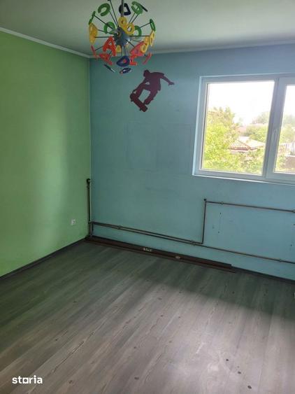 Vila spa?ioasa S+P+1E+M | Chitila | Str. 8 Martie - 10