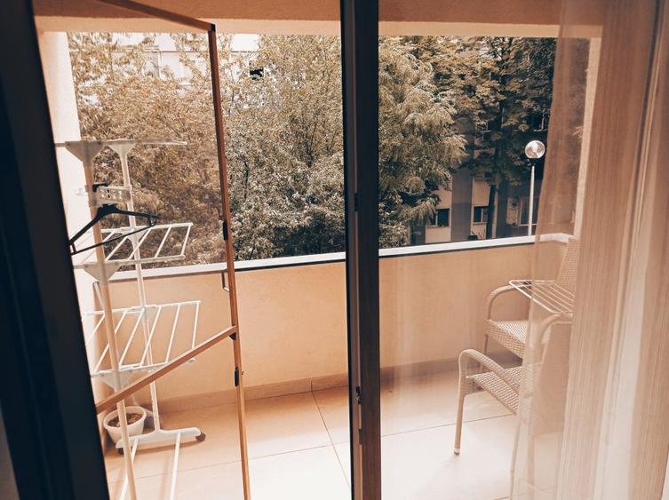Apartament cu 2 camere decomandat, mobilat în Banat