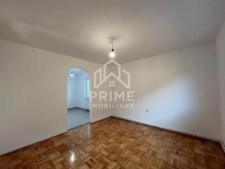 Casă cu 8 camere cu Teren 504 Mp în Central