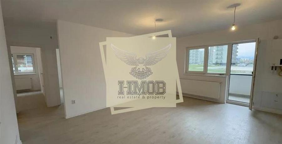 Apartament cu 4 camere decomandat în Exterior Sud