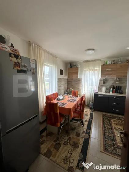 Casă cu 5 camere cu Teren 1000 Mp în Central