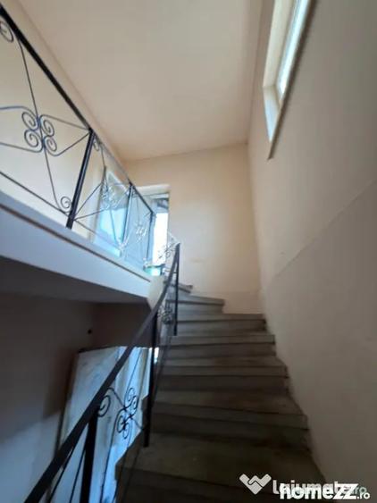 Casă cu 4 camere cu Teren 200 Mp în Central