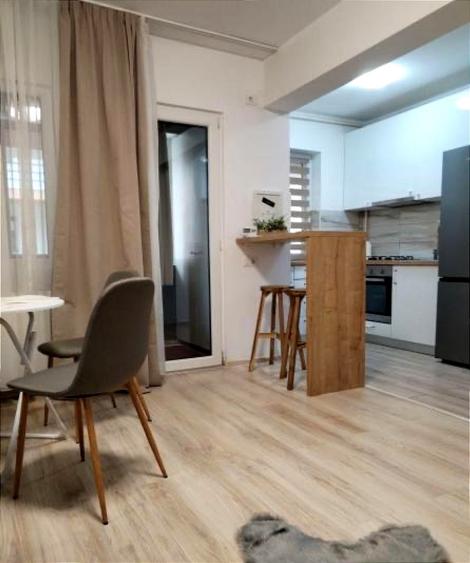 Apartament cu 2 camere decomandat în Dobroești — fotografia 1