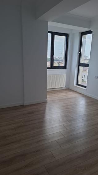 Institutul  de Marina- 3 camere decomandate, etaj 4 cu lift, - 1