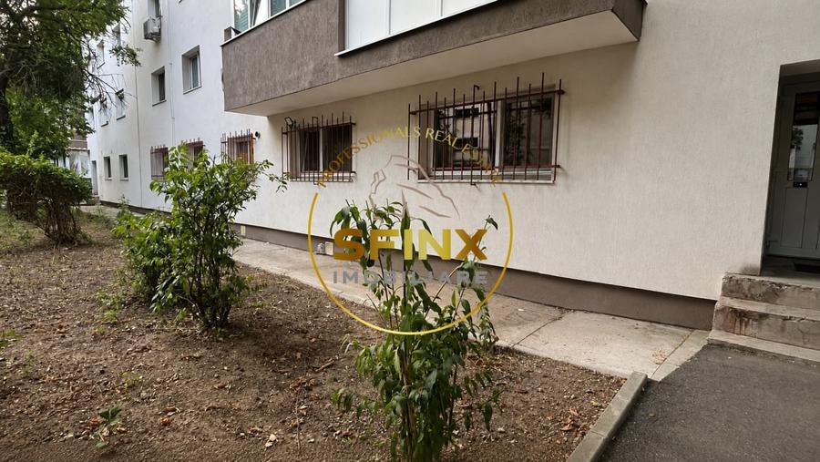 Apartament cu 4 camere semidecomandat, mobilat în Politehnica
