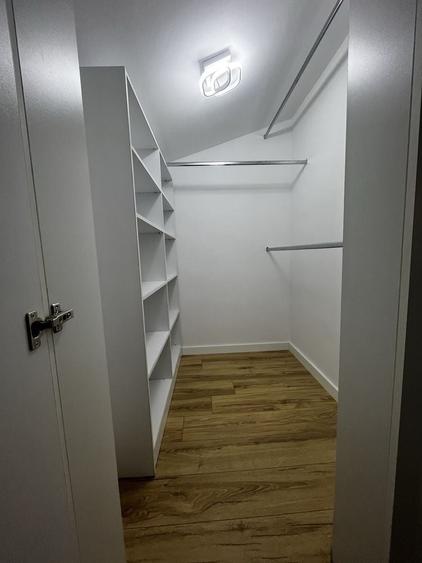Apartament cu 3 camere în Mihai Bravu