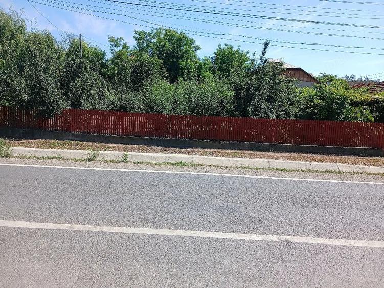 Teren de 673 mp, în Mătești