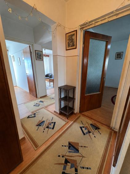 Apartament cu 3 camere în Trivale