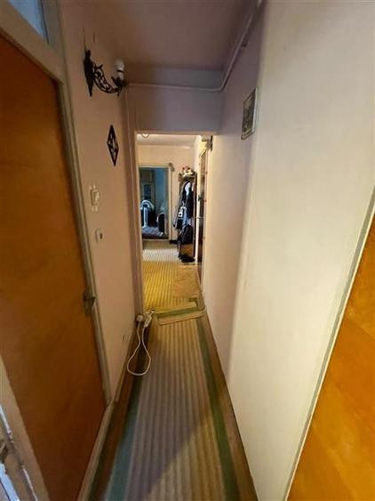 Apartament cu 2 camere decomandat în Văcăresti
