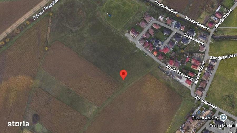 Teren de 2300 mp, în Tineretului
