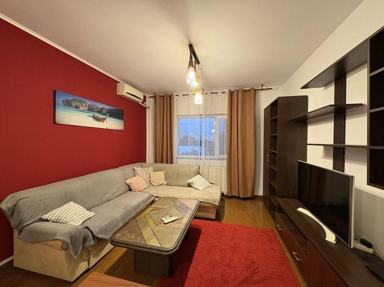 Apartament cu 2 camere semidecomandat în Roșu