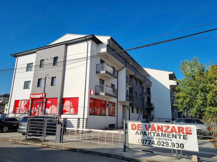Apartament cu 3 camere decomandat în Dobroești