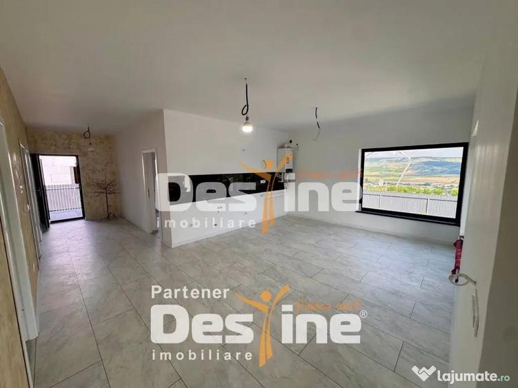 Casă cu 4 camere cu Teren 450 Mp în Central