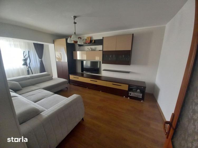 Apartament cu 3 camere în Obor