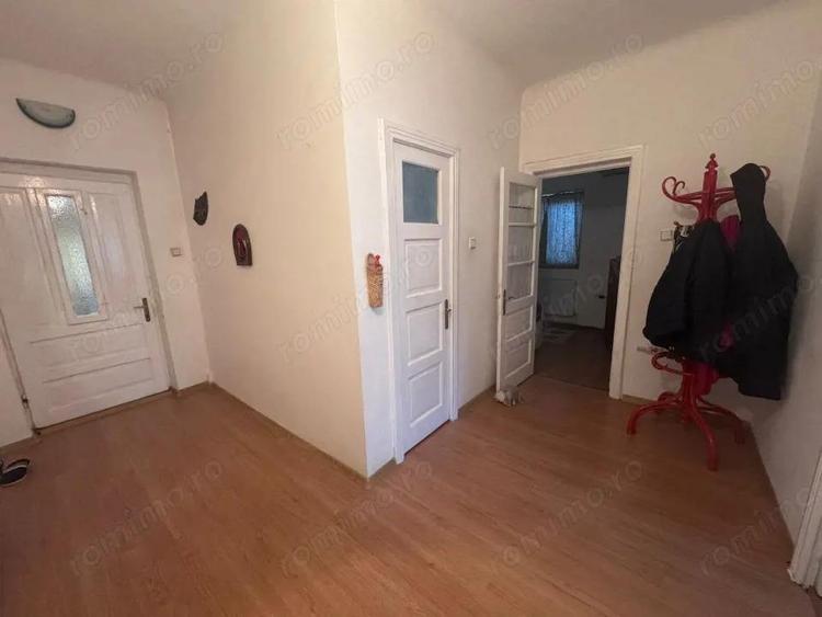 Casă cu Teren 300 Mp în Central