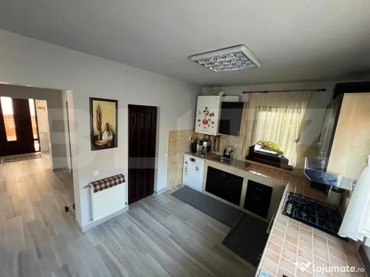 Casă cu 4 camere cu Teren 1760 Mp în Sântana de Mureș