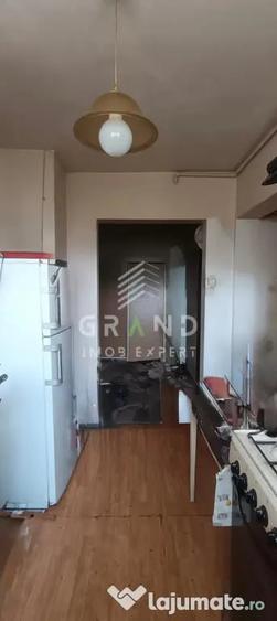 Apartament cu 2 camere decomandat în Florești