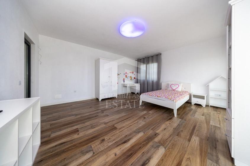Sanpetru ,Subcetate-Casa 4 camere,3 bai+480 mp teren - 20