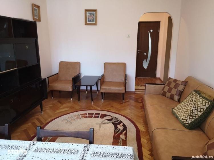 Apartament cu 3 camere decomandat în George Enescu