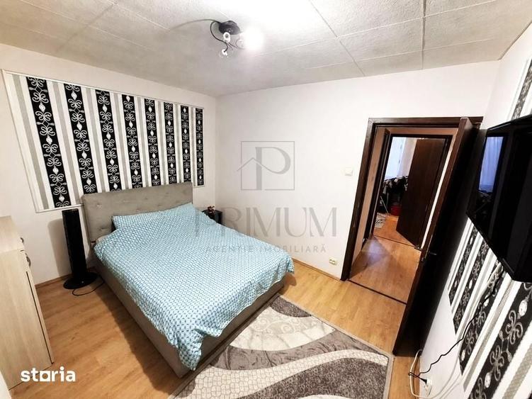 Apartament cu 4 camere decomandat în Mircea cel Bătrân