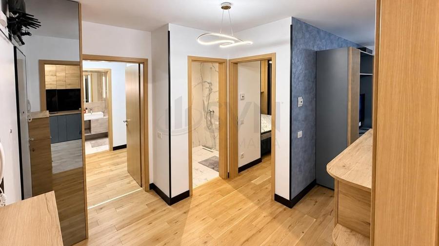 Apartament cu 3 camere decomandat în Aviației