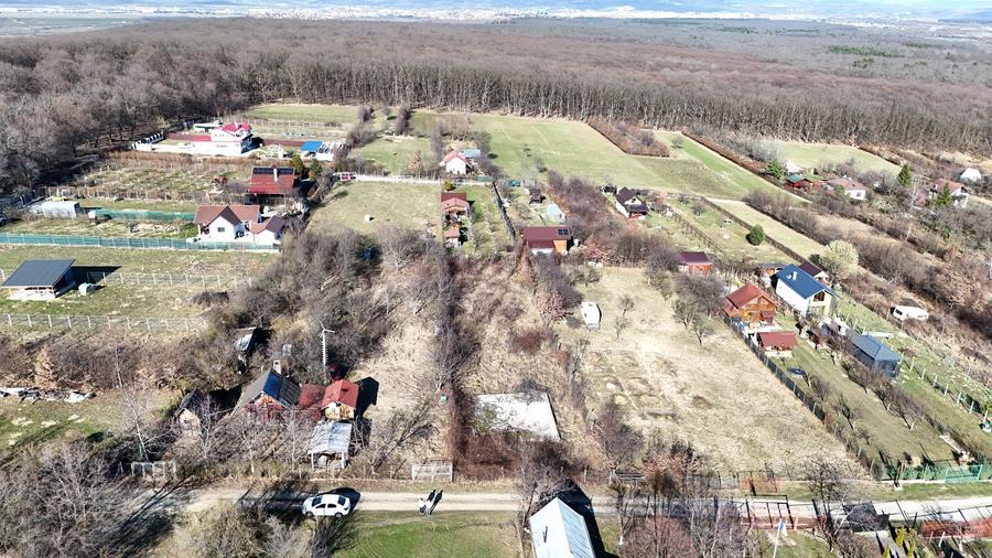 Teren de 1110 mp, în Calea Dumbrăvii
