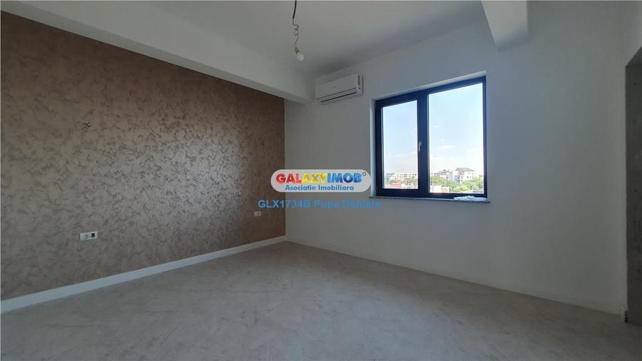 Apartament cu 5 camere decomandat în Mihai Bravu