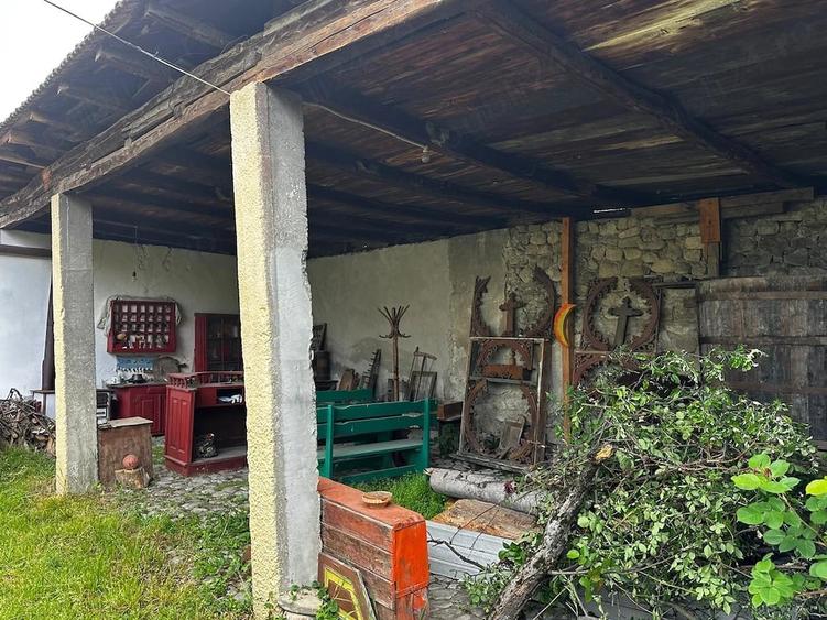 Casă cu 11 camere în Ultracentral