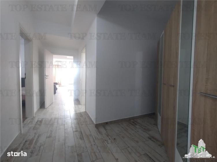 Apartament cu 4 camere decomandat, mobilat în Berceni