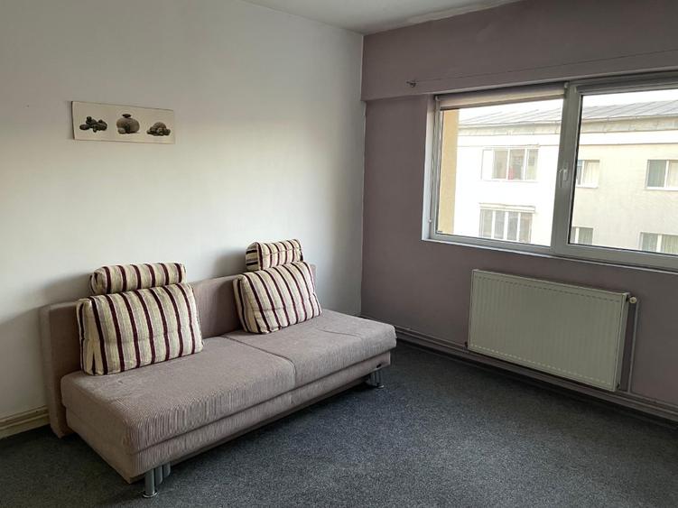 Apartament cu 3 camere decomandat, mobilat în Grigorescu
