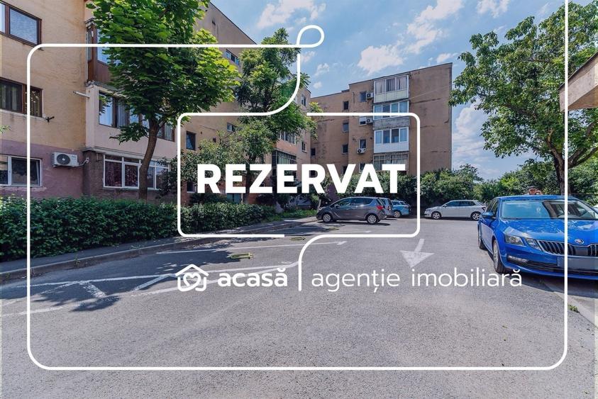 Apartament cu 3 camere semidecomandat în Aurel Vlaicu