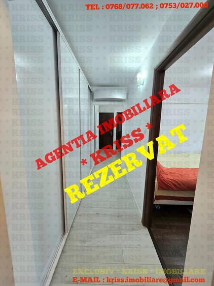 Apartament cu 3 camere decomandat în Bere