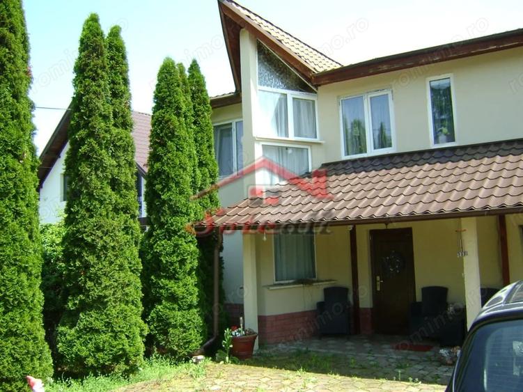 Casă cu Teren 1461 Mp în Cornu