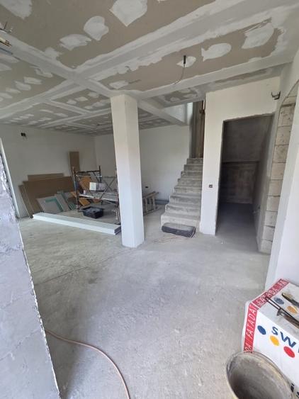 Casă individuală cu 4 camere cu Teren 200 Mp în Cumpăna