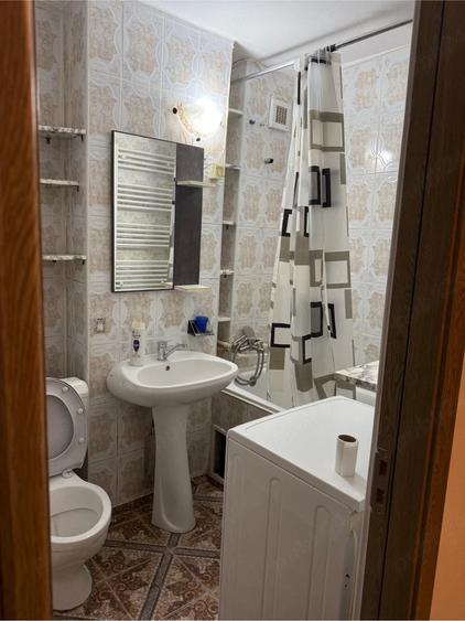 Proprietar inchiriez garsoniera pret lei - 4