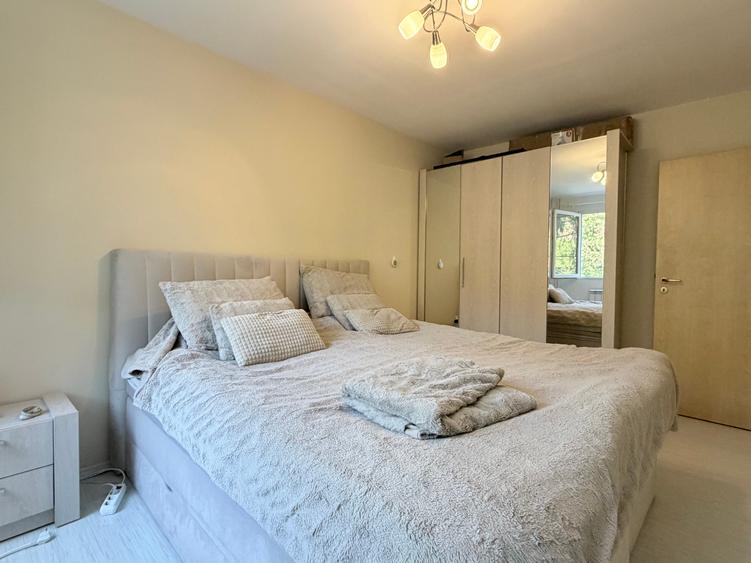 Apartament cu 3 camere semidecomandat în Gheorghe Lazăr