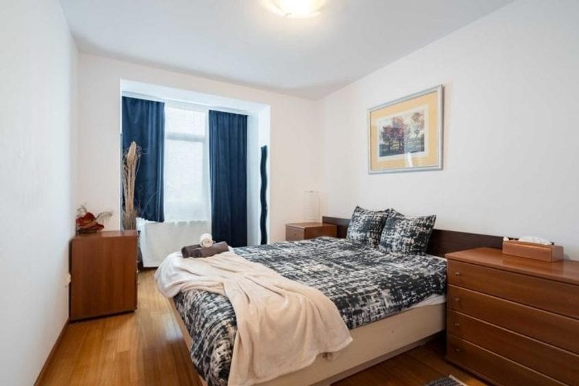Apartament cu 2 camere decomandat, mobilat în Lipscani