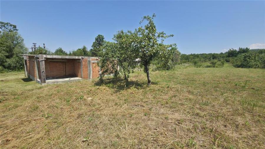 Casă individuală cu 3 camere cu Teren 5314 Mp în Răchitova