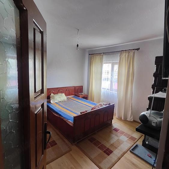 Casă cu 4 camere cu Teren 3000 Mp în Jiana