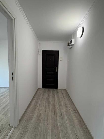 Apartament cu 2 camere semidecomandat în Rogerius