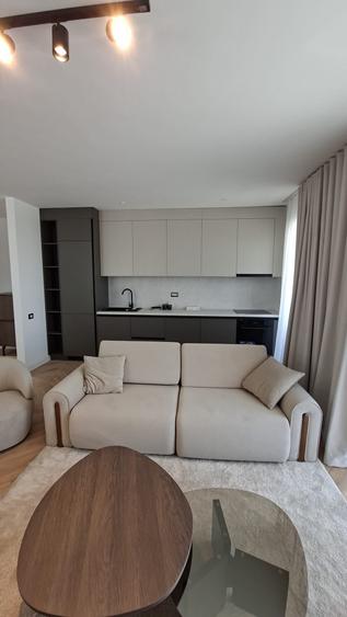 Apartament cu 3 camere decomandat în Pipera
