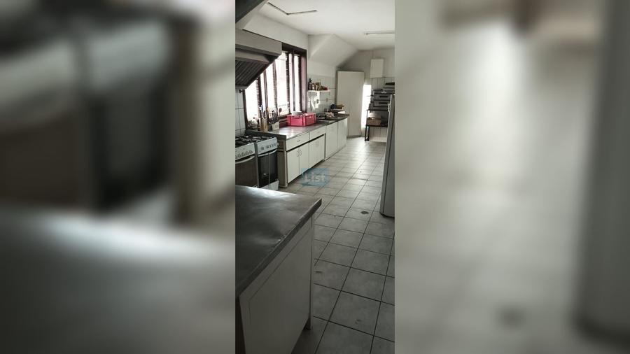 Casă individuală cu 4 camere cu Canalizare în Nord