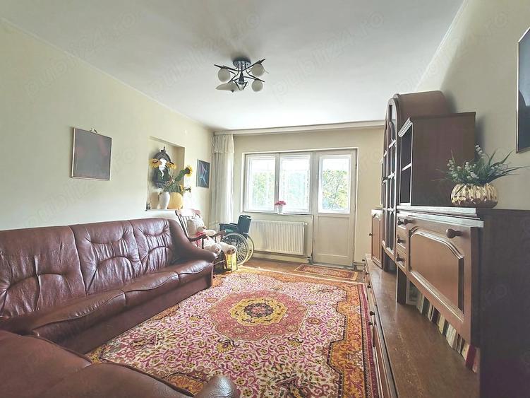 Apartament cu 4 camere decomandat în Ultracentral