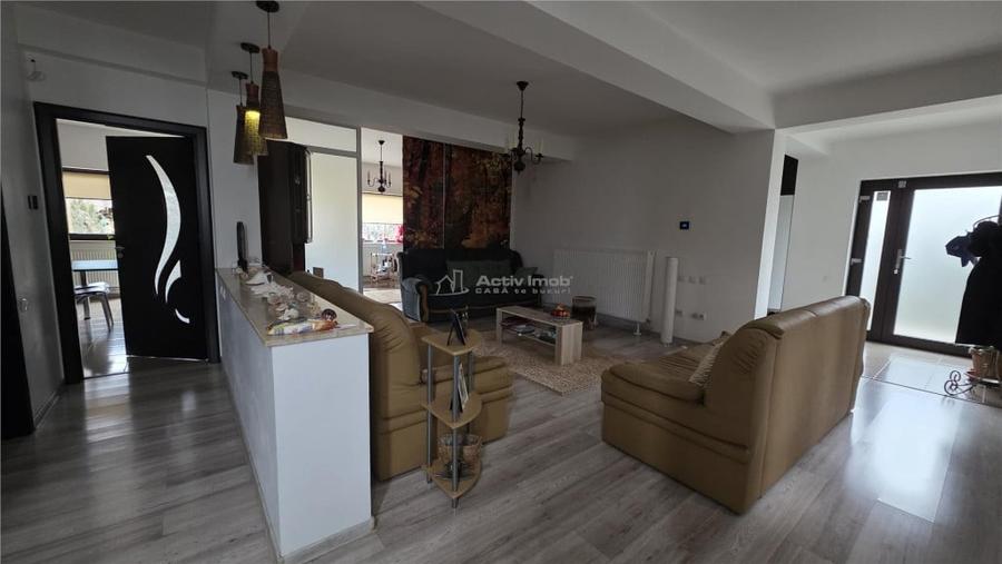 Casa P E M, teren 664 mp - zona centrala - Spitalul Judetean - 1
