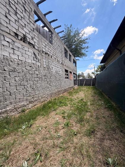 Casă cu Teren 468 Mp în Mărăcineni