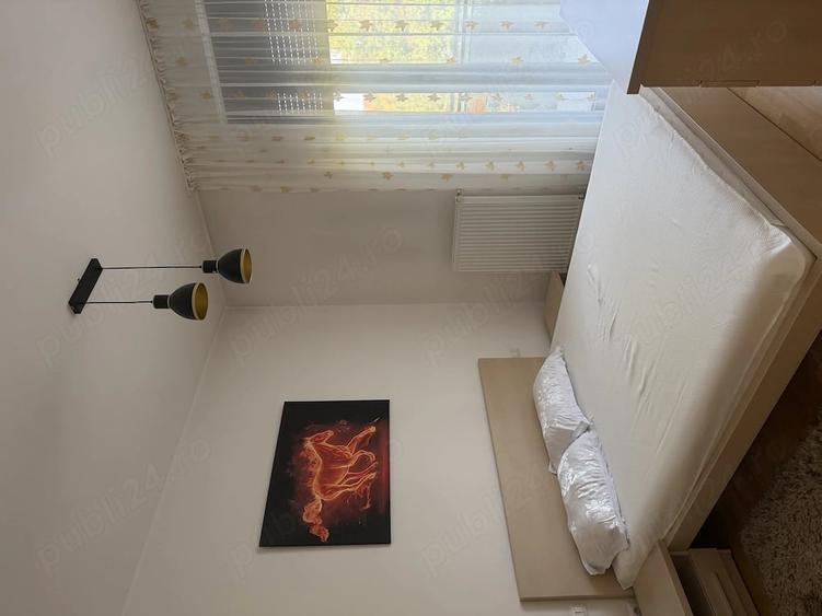 Apartament cu 3 camere decomandat în Dumbrăvița
