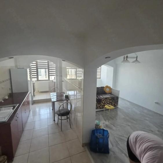 Apartament cu 2 camere semidecomandat în Nord