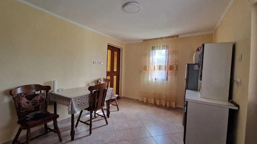 Casă cu 2 camere cu Teren 2700 Mp în Măhăceni