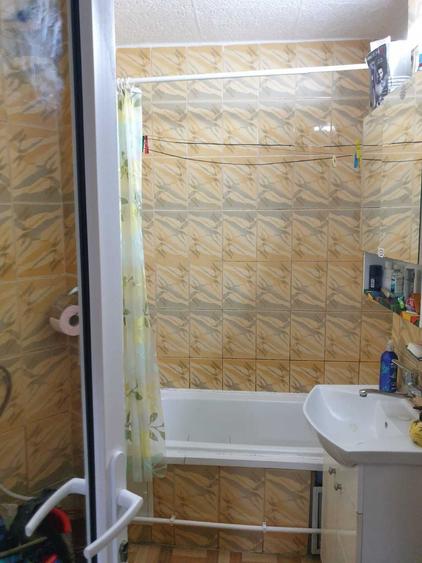 Apartament cu 2 camere decomandat în Poarta 6