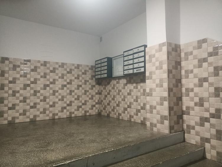 Apartament cu 3 camere decomandat în Rahova